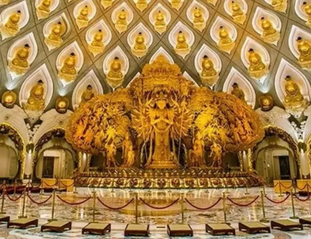 4 天直航 普陀山 (中國四大佛教名山之一) 舟山、朱家尖-朝聖之旅  令人驚歎的佛教建築『觀音法界』、中國佛教四大名山之一『普陀山』、  普陀山三大寺『普濟禪寺』『法雨禪寺』『慧濟禪寺』、世界最大的銅制觀音塑像『南海觀音』